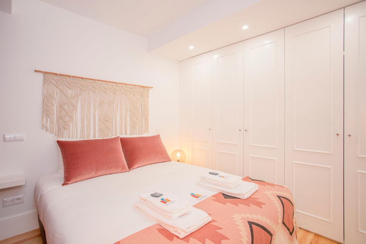 Liiiving In Porto - Flores Design Experience Apartments Екстериор снимка