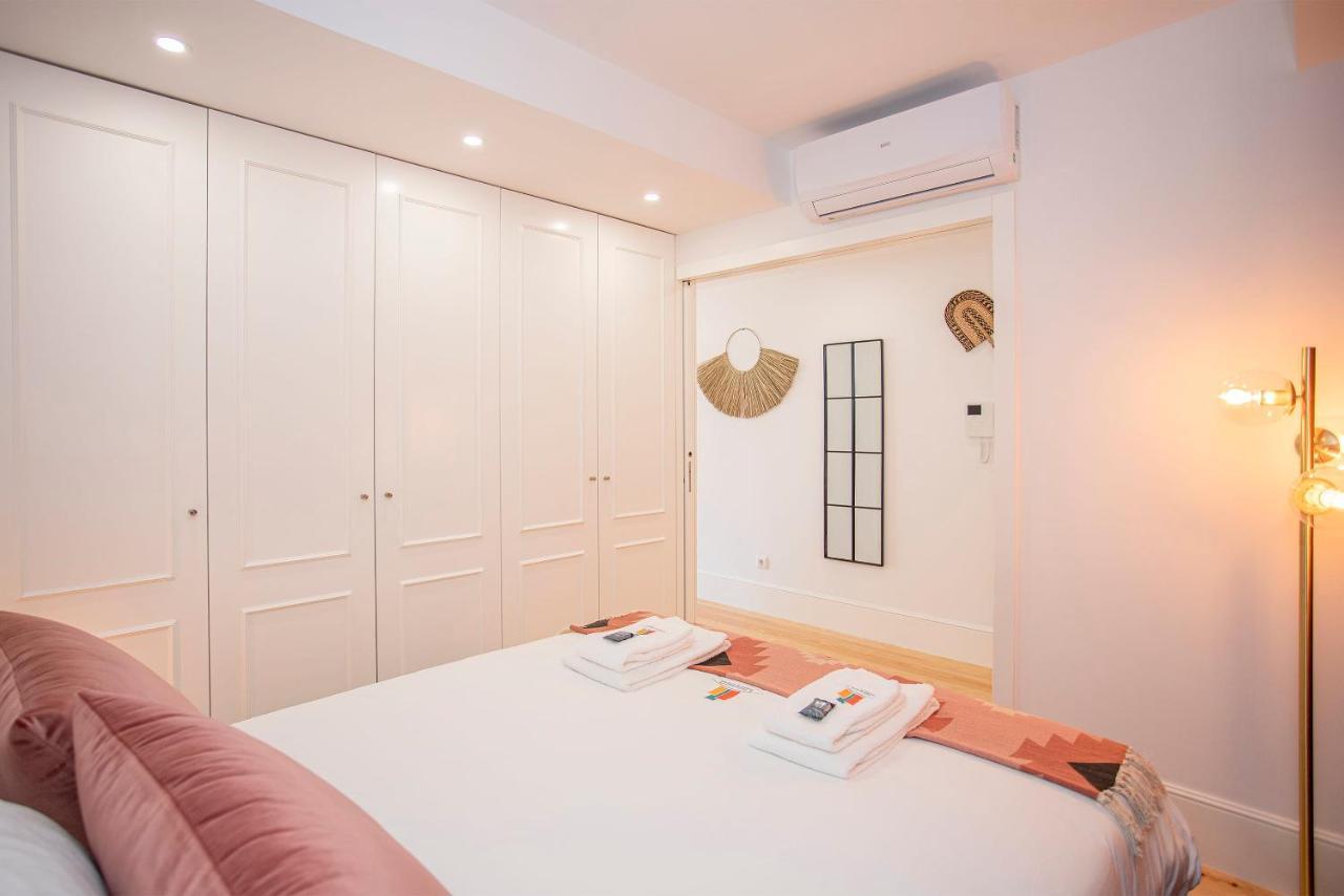 Liiiving In Porto - Flores Design Experience Apartments Екстериор снимка